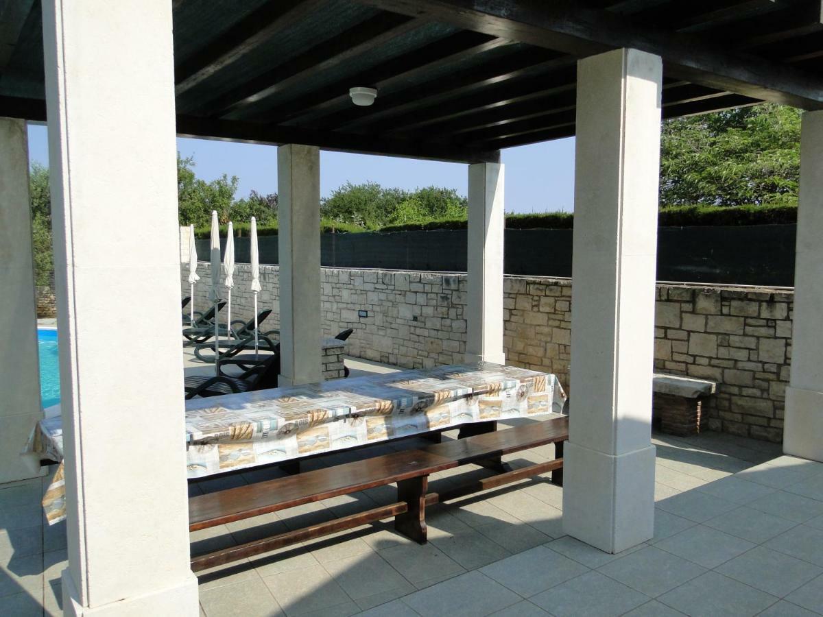 Apartments Villa Maran Umago Esterno foto