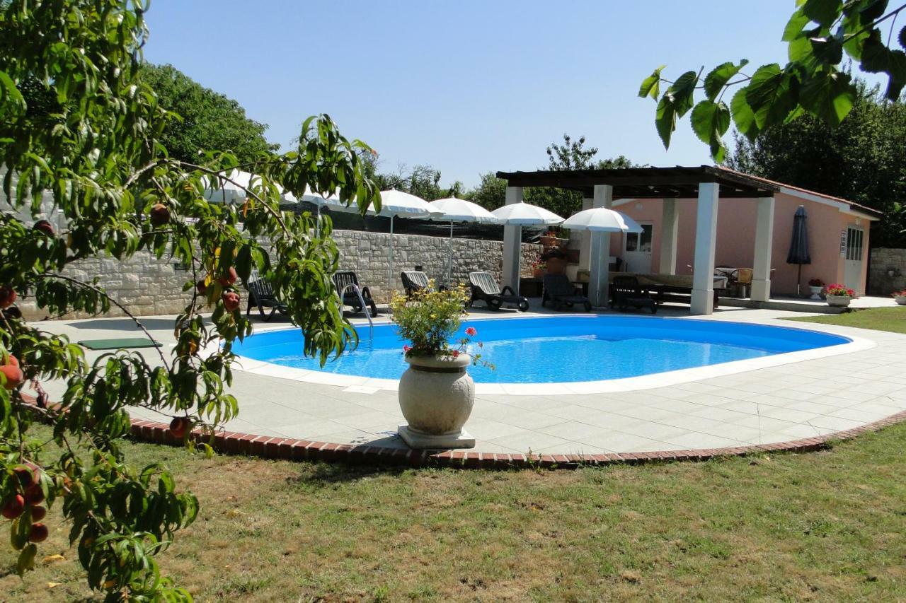 Apartments Villa Maran Umago Esterno foto