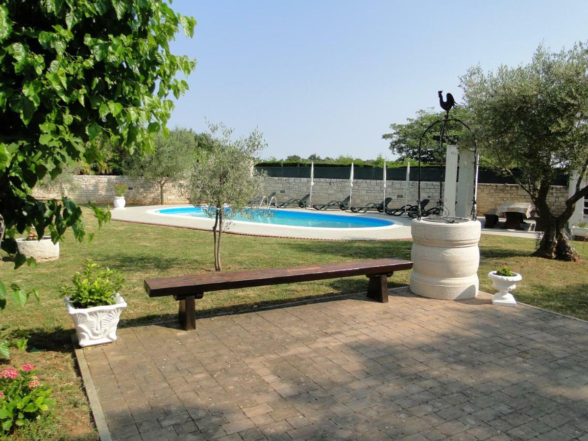 Apartments Villa Maran Umago Esterno foto