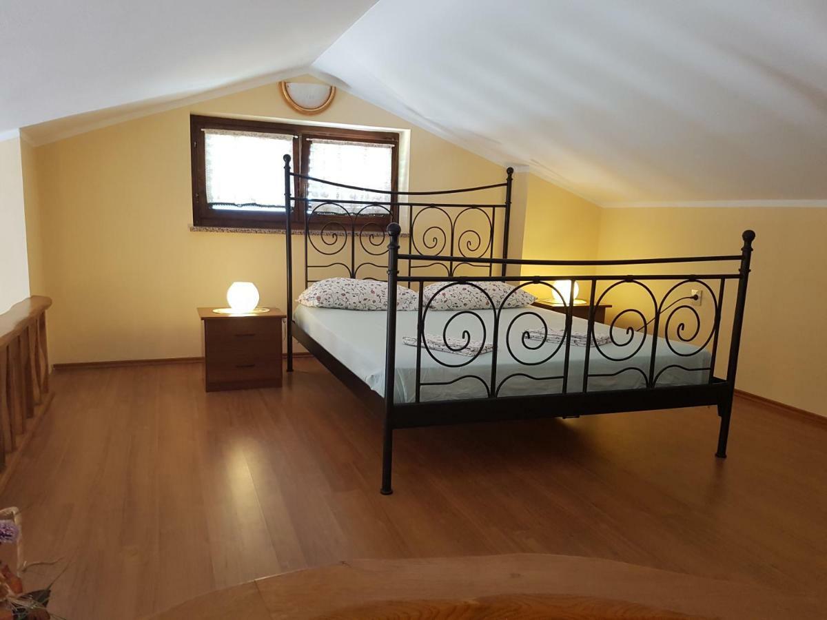Apartments Villa Maran Umago Esterno foto